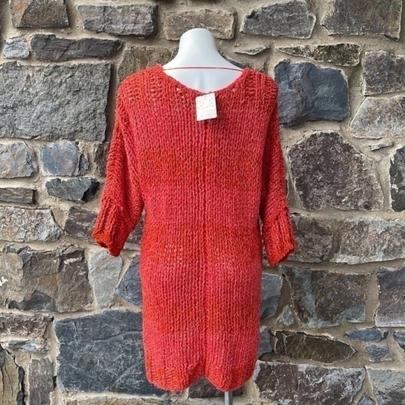 NWT Free People Georgia V Neck Chunky Knit Tunic Sweater in Red Size Medium - Picture 9 of 11